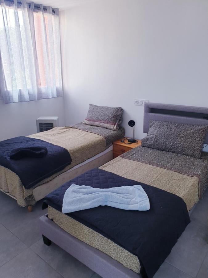 Big Flat Sea Vieuw 95 M2 5 Rooms Near Airport 5 Min Train 3 Min And Tram On Site, Beach 7 Min, 2 Showers And 2 Toilets , Neuf Grand Appartement 95 M2 5 Chambres Proche Aeroport 5 Min Train 3 Min Et Tramway Sur Place, Plage 7 Min 2 Douches Et 2 Wc Vue Nizza Esterno foto